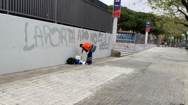 Pintadas contra Laporta y la Superliga en el Camp Nou | REDES