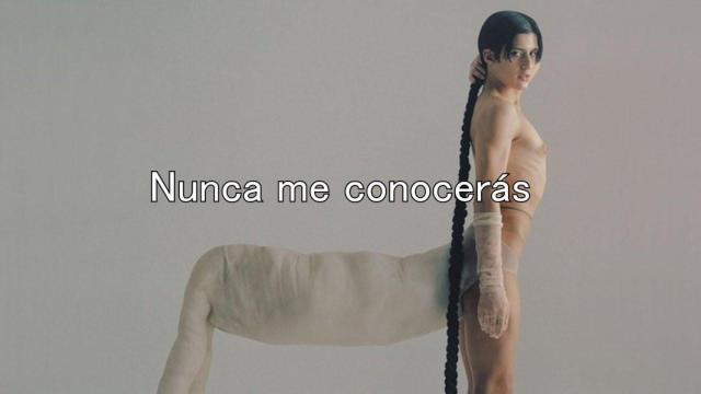Imagen de un video de la cantante Arca