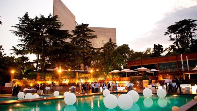 Vista de la terraza del hotel Fairmont Juan Carlos I de Barcelona, que tiene una deuda con Hacienda / CG