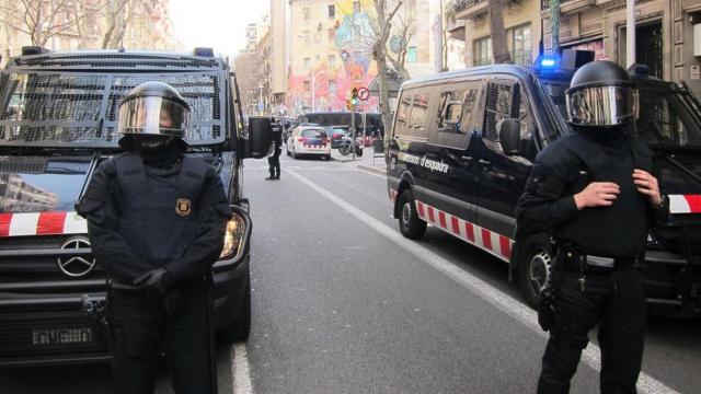 Agentes de la Brigada Móvil de los Mossos d'Esquadra, en un dispositivo anterior / EP