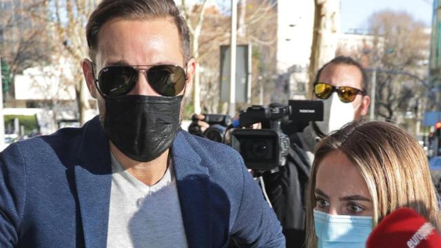 Antonio David, junto a Rocío Flores /EP