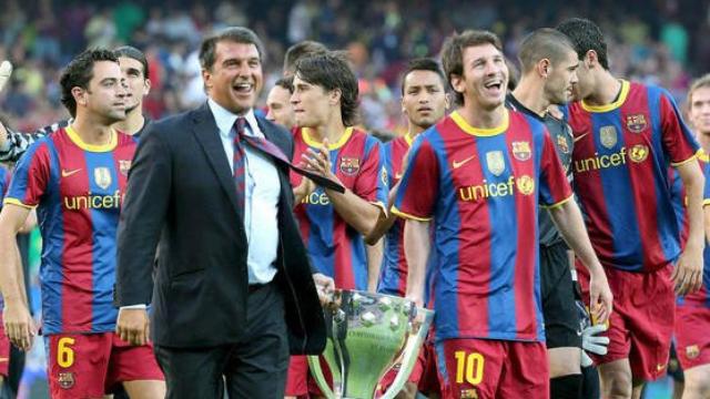 Laporta y Messi levantaron juntos la Liga de 2010 / EFE