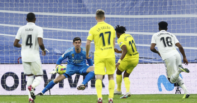 El Villarreal celebrando un gol en el Santiago Bernabéu / EFE