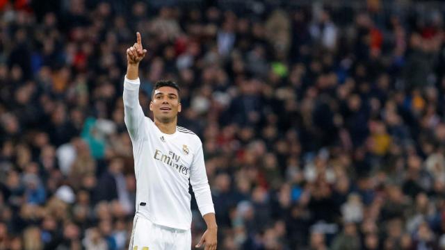 Casemiro celebra su segundo gol ante el Sevilla | EFE