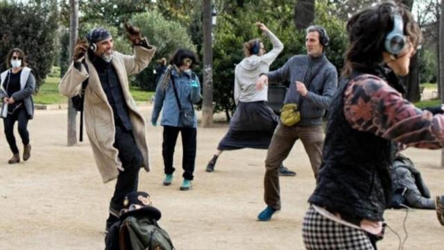 Una 'discoteca silenciosa' en el parque de la Ciutadella / TRIBU SILENTDISCO