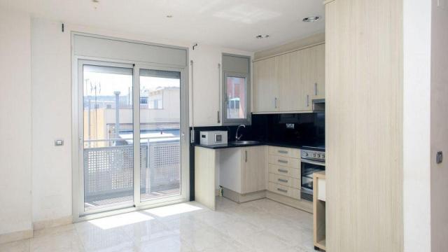 Vivienda de Barcelona ofertada por la inmobiliaria que presenta ofertas por Navidad / SERVIHABITAT