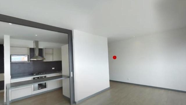 Un tour o visita virtual por un piso que está en venta
