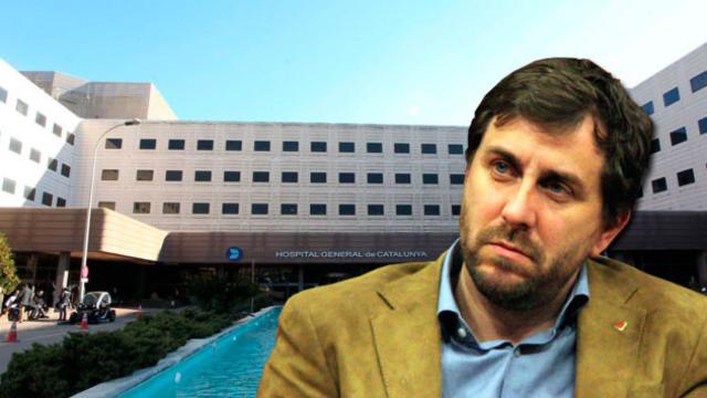 El consejero de Salud, Toni Comín, y el Hospital General de Cataluña / FOTOMONTAJE CG