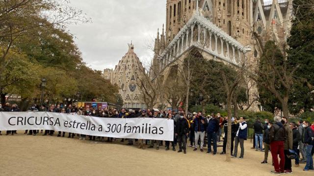Protesta ante la Sagrada Familia por parte de los trabajadores de Cricursa / CG
