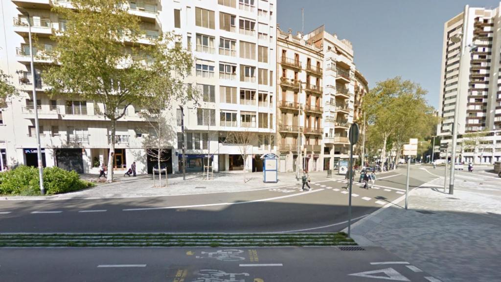 Gran Via con Passeig de Sant Joan, al lado de la plaza de Tetuan, es uno de los puntos más peligrosos para las bicicletas / Google Maps