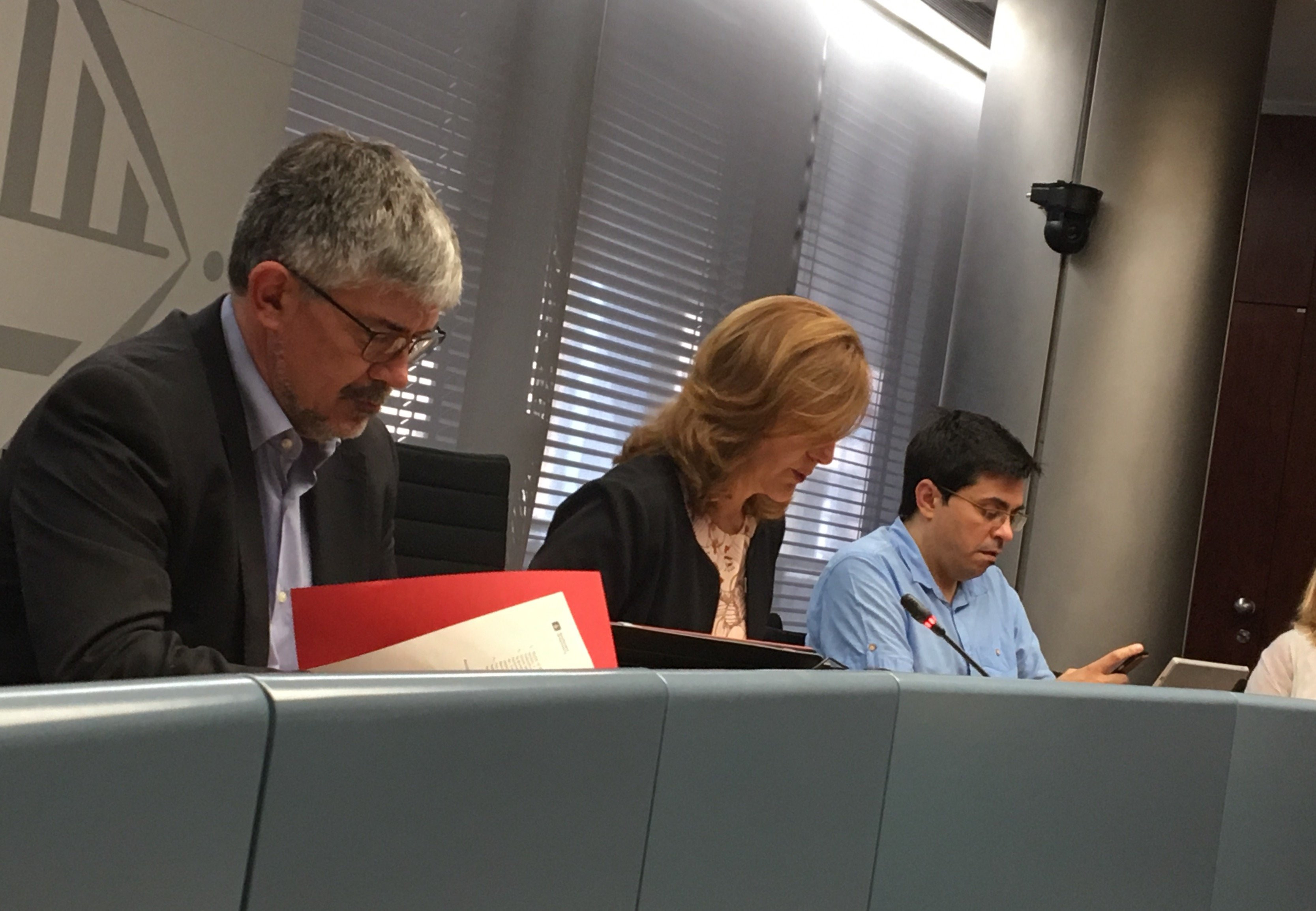 Agustí Colom, Carina Mejías y Gerardo Pisarello / DGM