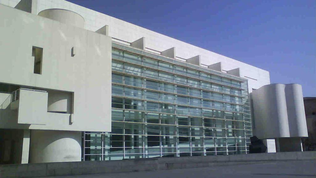 Actual sede del MACBA, cuya ampliación pende de un hilo por la decisión de los 'comuns' de querer construir un CAP en la capilla de la Misericordia, contigua al museo.