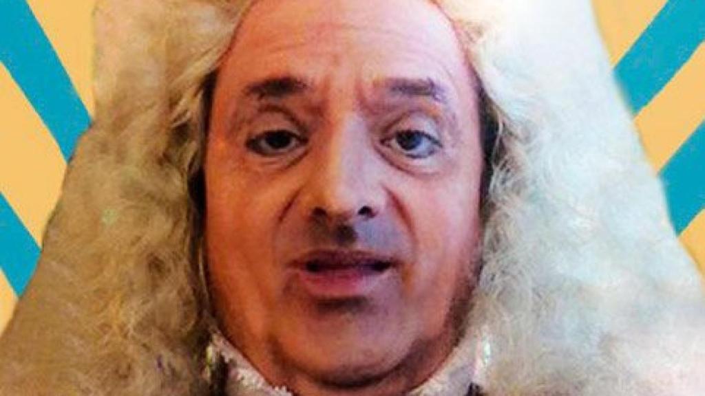 Toni Albà, caracterizado como Felipe V