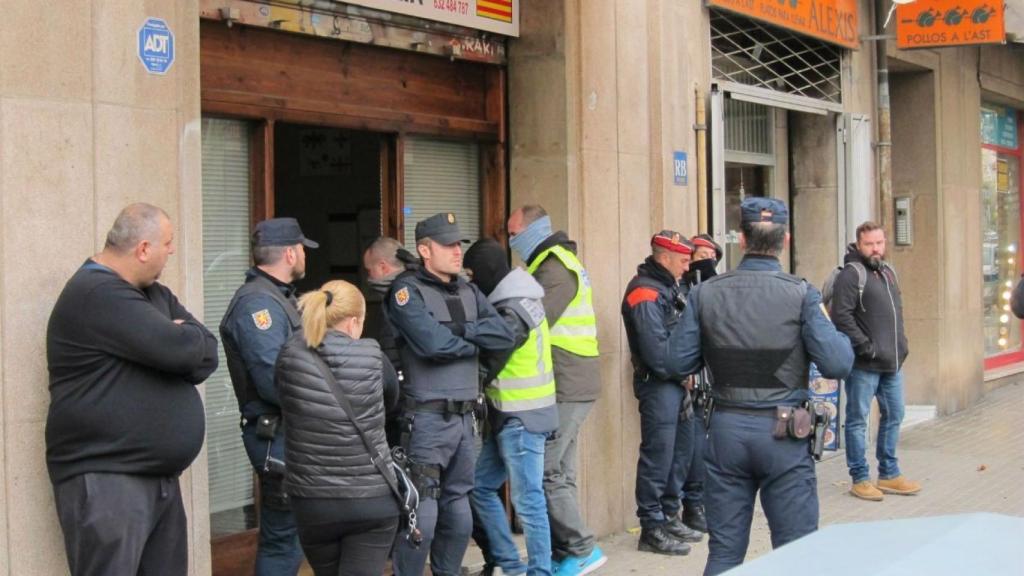 Los Mossos registran uno de los locales en los que actuaba la mafia georgiana / EP