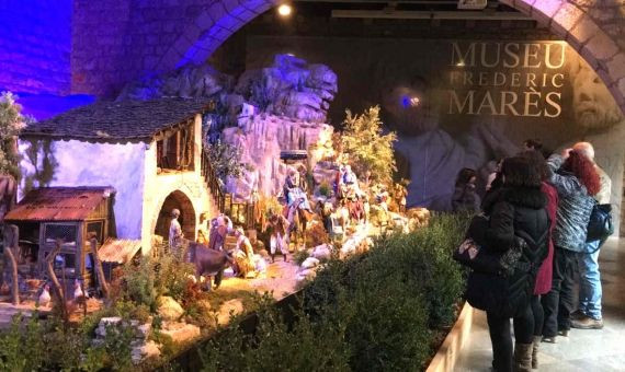 Miles de personas visitan los pesebres de la ciudad / A. Ortega