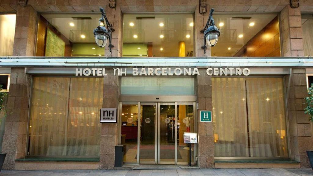 Imagen de la fachada de un hotel en Barcelona