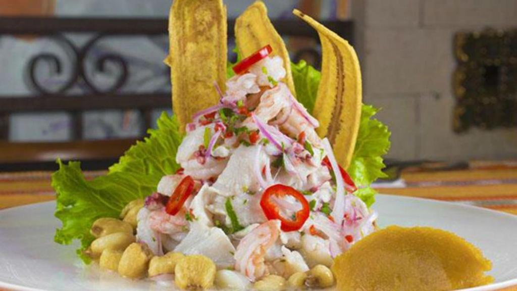 Plato de ceviche listo para servir / PERU.COM