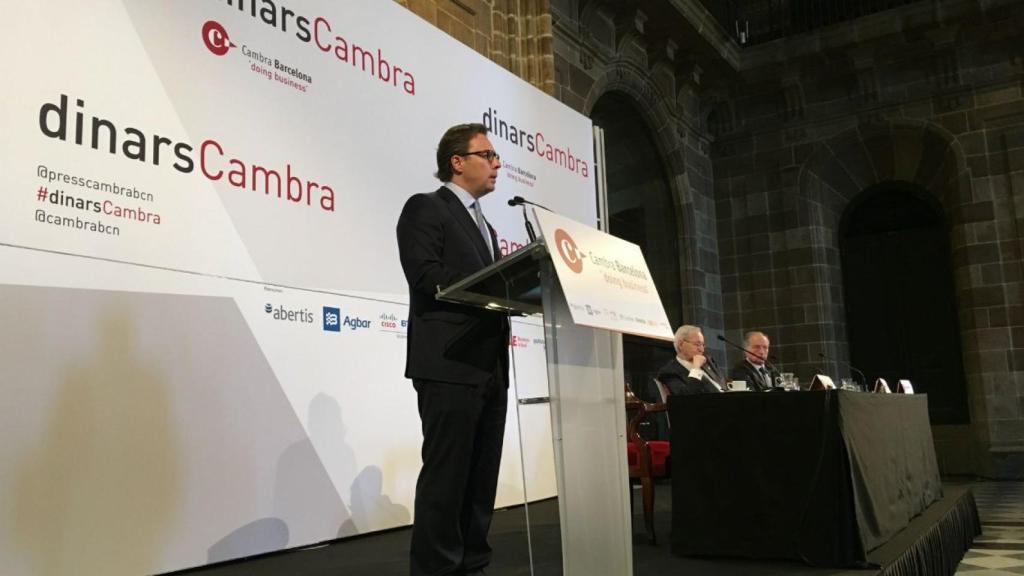 Dimas Gimeno en un momento de su discurso en la 'Casa Llotja' de la Cambra de Comerç de Barcelona, hace unas semanas / MIKI