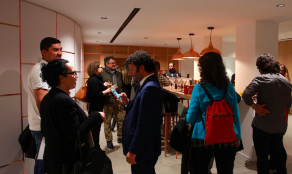 Intercambio de opiniones con los asistentes a la presentación de Brasil / H.F.