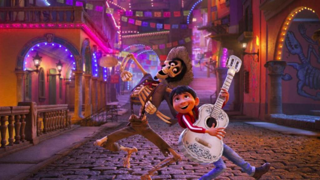 Escena e la película ' Coco' / PIXAR