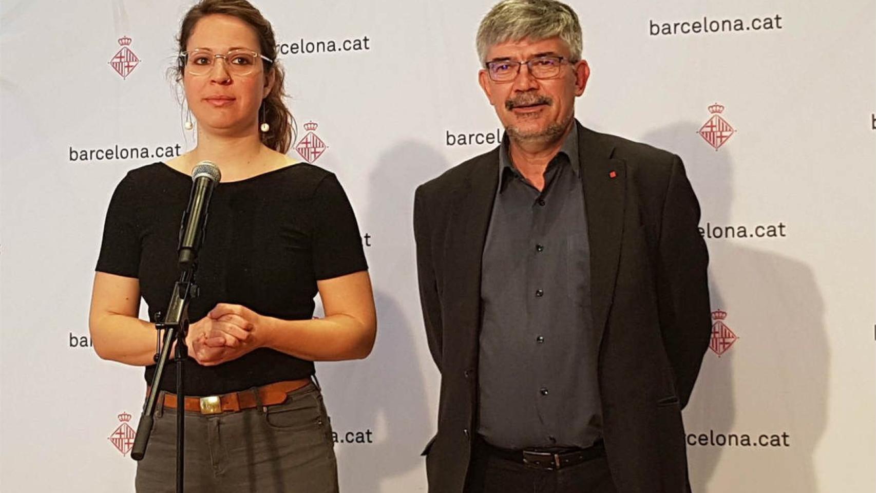 Janet Sanz y Agusti Colom han anunciado las medidas del Ayuntamiento / EP
