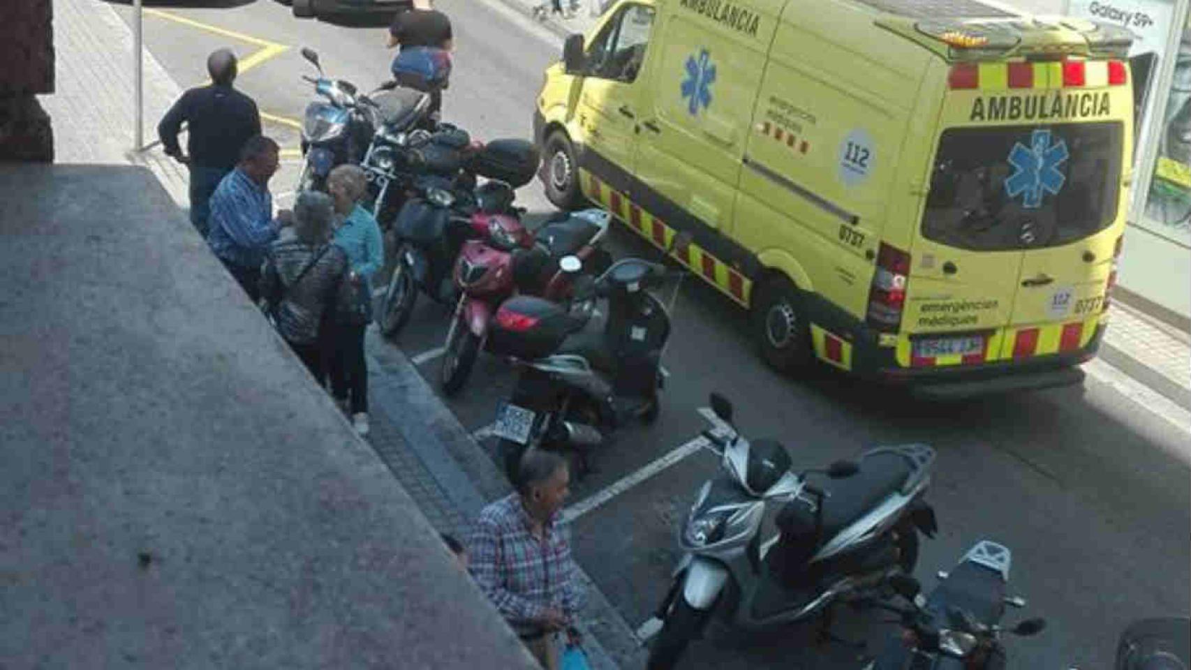 El SEM ha atendido a los heridos en el lugar del accidente / M.B. Santos