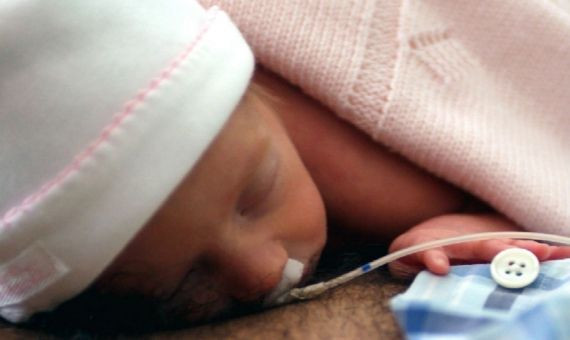 El 'método canguro' también puede practicarse con el padre / QS