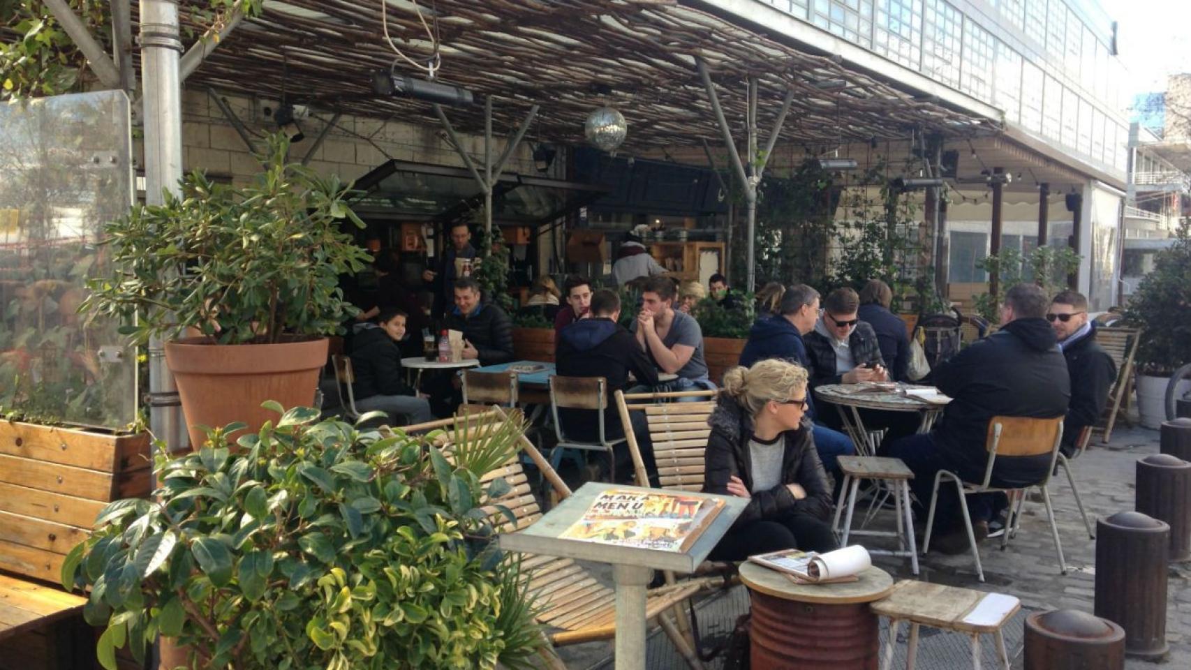 Una de las terrazas en Joan de Borbó / ARCHIVO