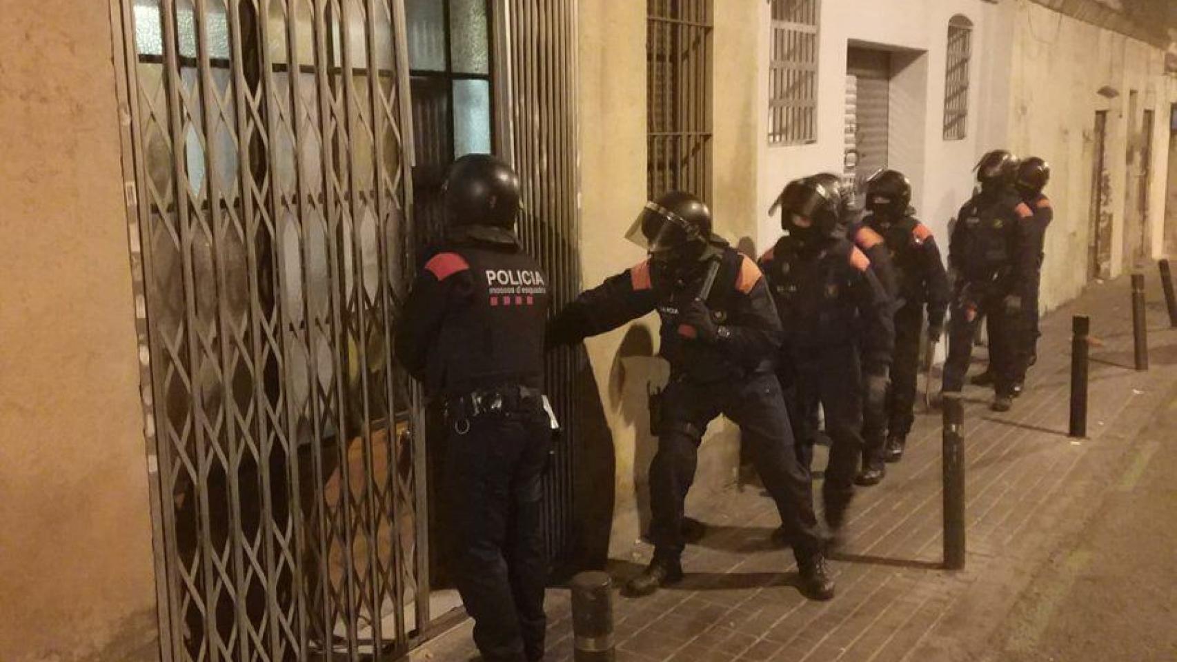 Los Mossos están llevando a cabo el operativo antidroga / MOSSOS D'ESQUADRA
