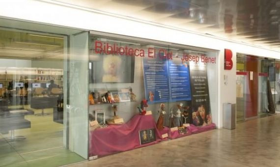 Entrada a la biblioteca de El Clot, en Glòries / AYUNTAMIENTO DE BARCELONA
