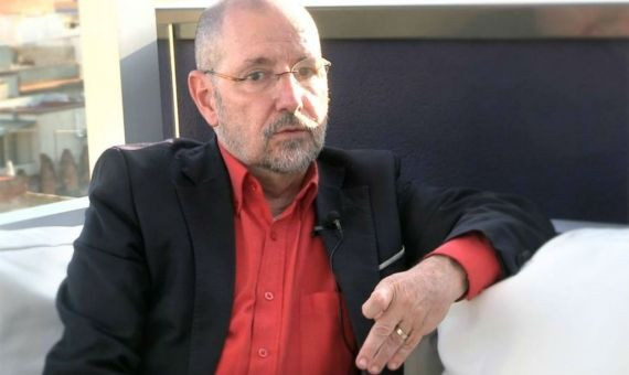 Jordi Petit se muestra muy crítico con Ada Colau / Facebook