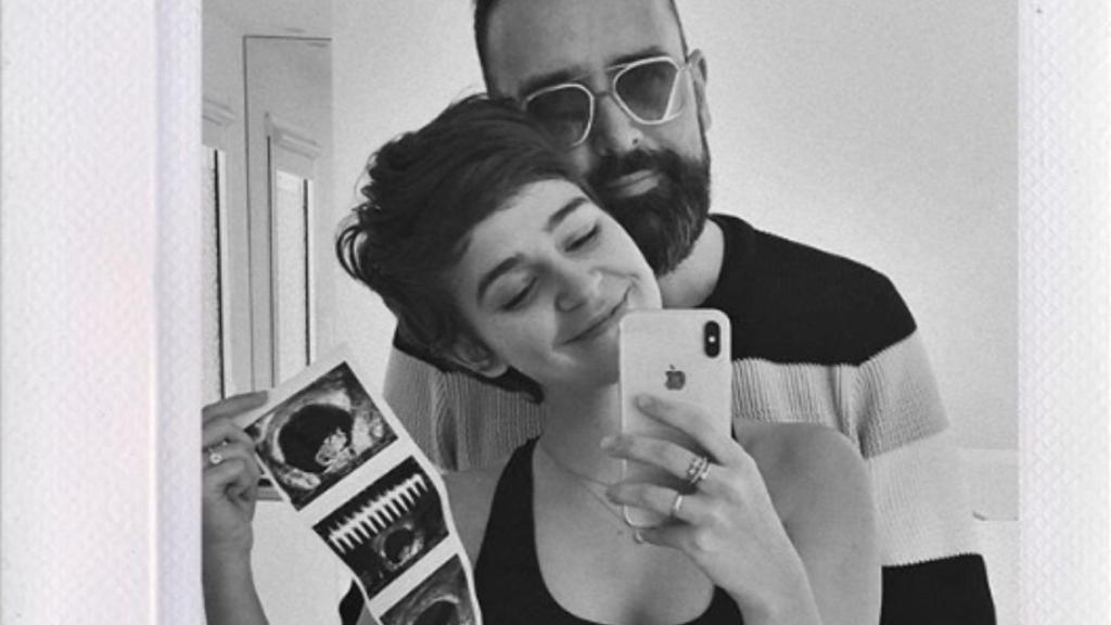 Laura Escanes y Risto Mejide confirmando el embarazo / INSTAGRAM LAURA ESCANES