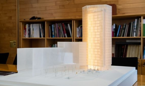 Maqueta del edificio que la Cambra compartirá con el Ayuntamiento / CAMBRA DE COMERÇ