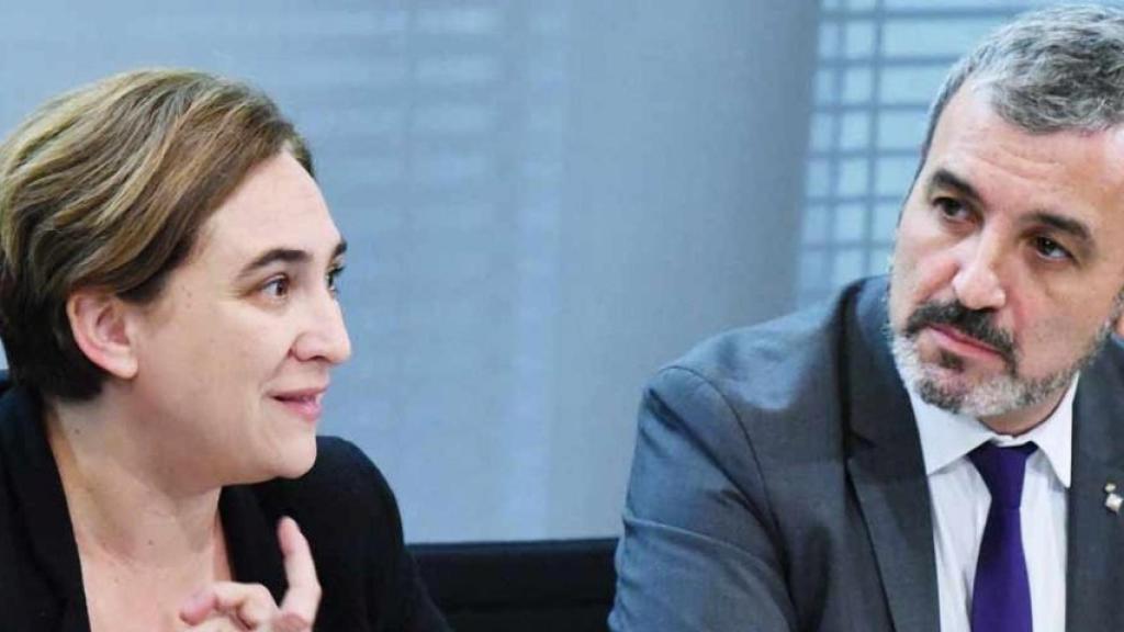 Ada Colau junto al líder del PSC, Jaume Collboni, en una imagen de archivo