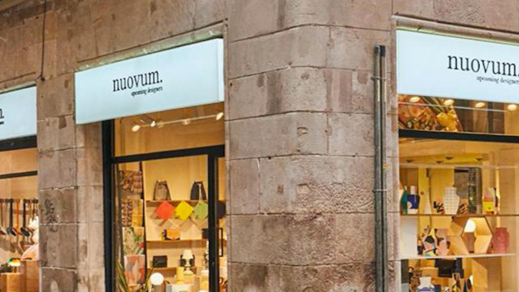 Exterior de Nuovum, una de las tiendas para encontrar el regalo perfecto / NUOVUM