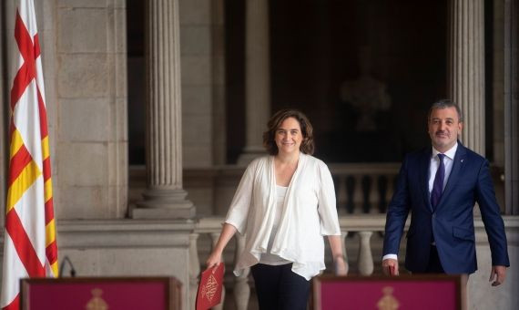 Colau y Collboni, durante la presentación del pacto de gobierno / EFE