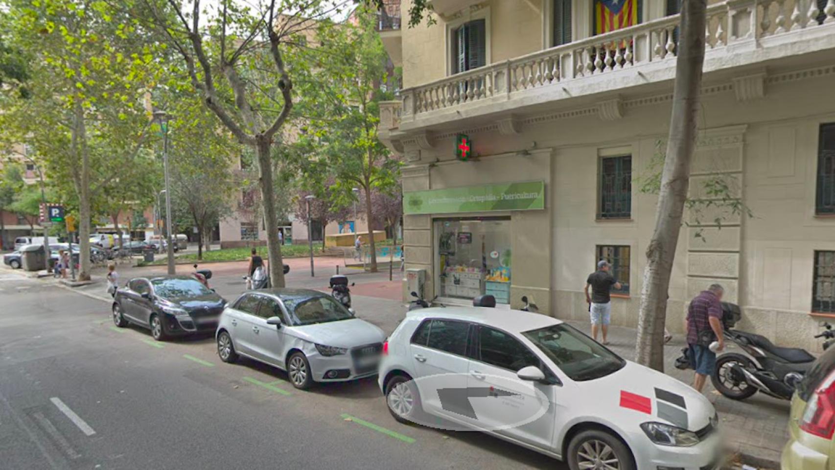 Calle Entença en la que han aparecido apuñalados los dos hombres / GOOGLE MAPS