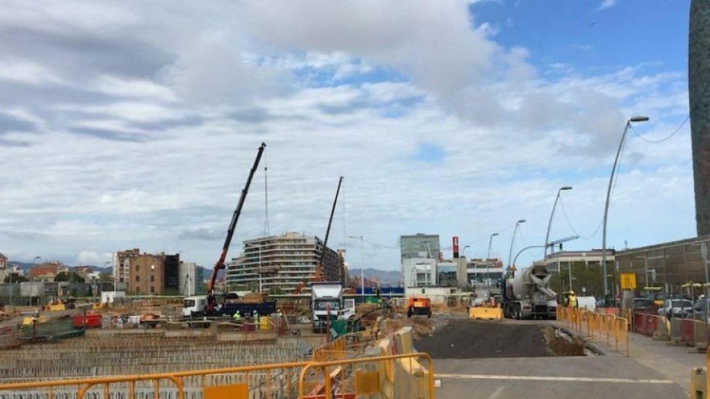 Obras en la plaza de Glòries / A.M.