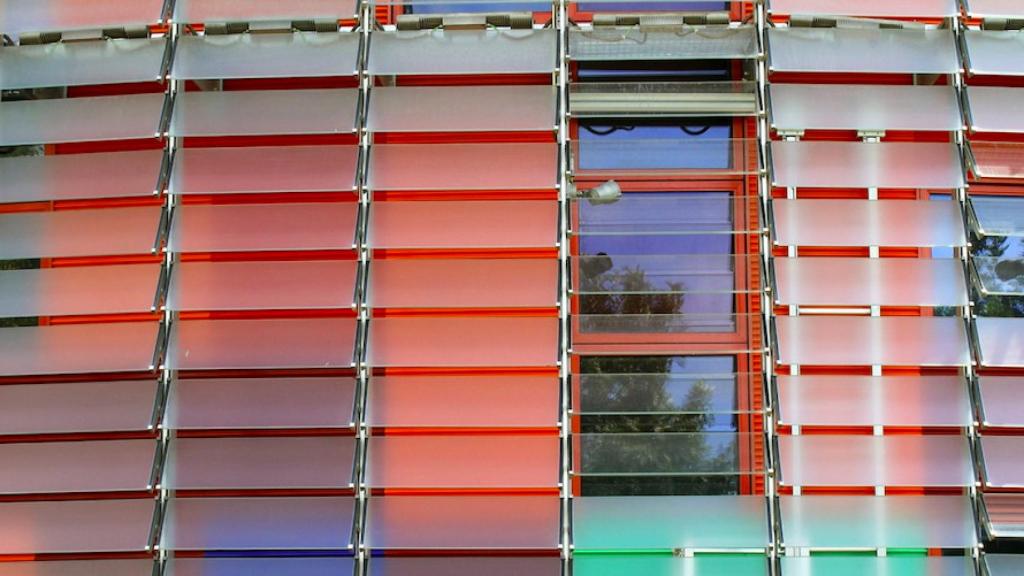 Detalle del exterior de la Torre Glòries / PIXABAY