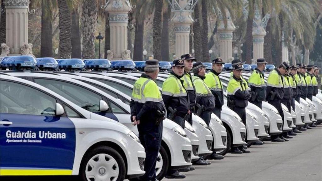 Agentes de la Guardia Urbana en Barcelona