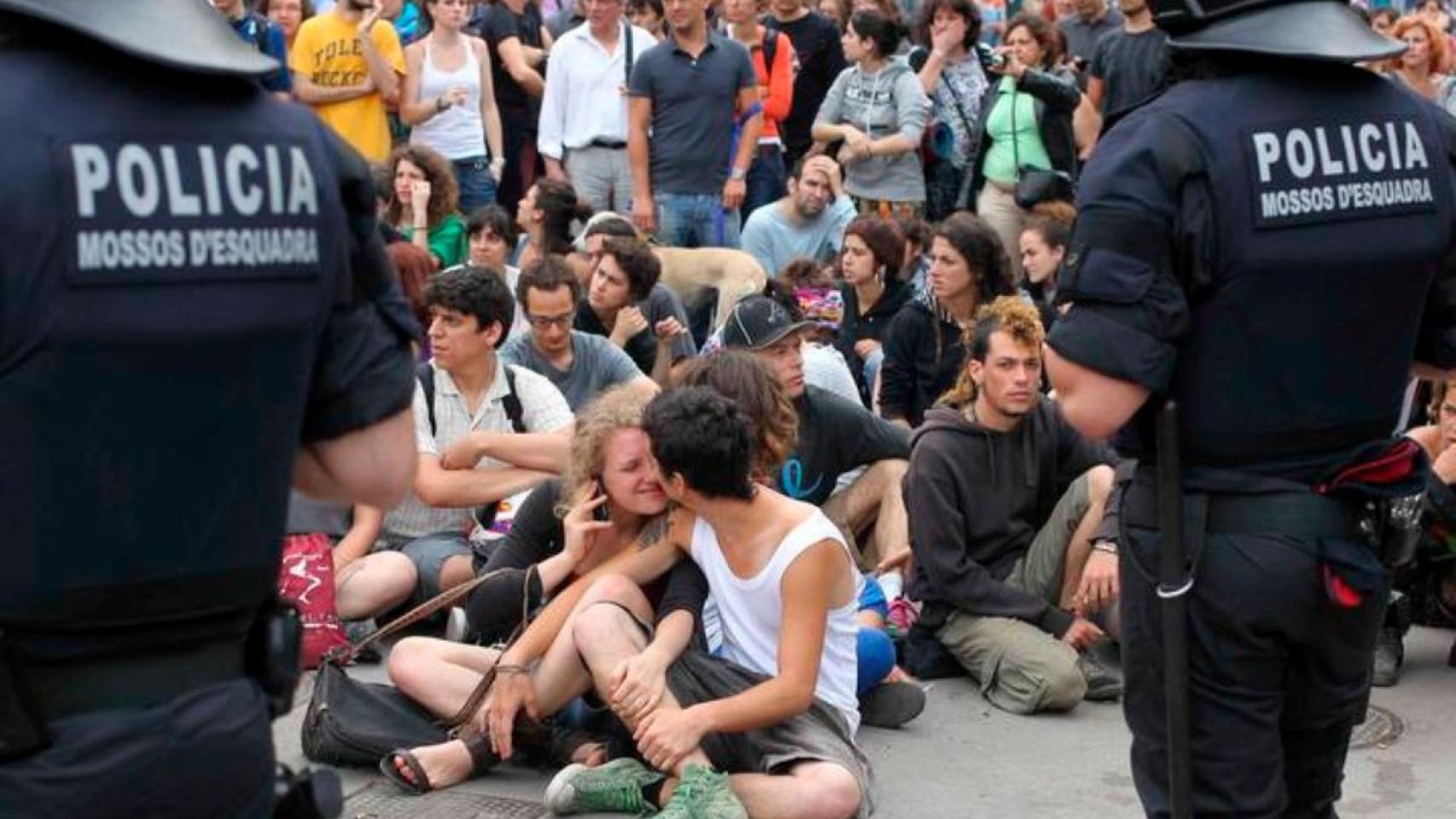 Los Mossos d'Esquadra durante los disturbios