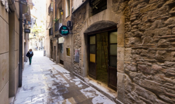 Local en la calle dels Flassaders / PABLO MIRANZO