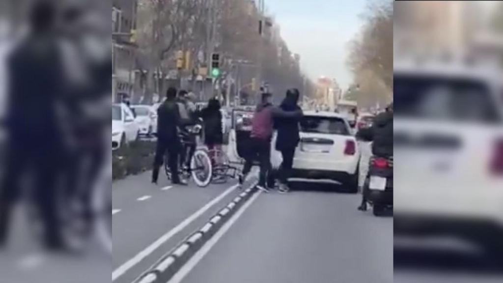 Varias personas se han visto implicadas en la reyerta en Paral·lel / TWITTER