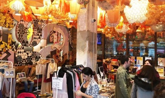 Imagen de archivo del 8037 Fashion Market de Barcelona / FACEBOOK