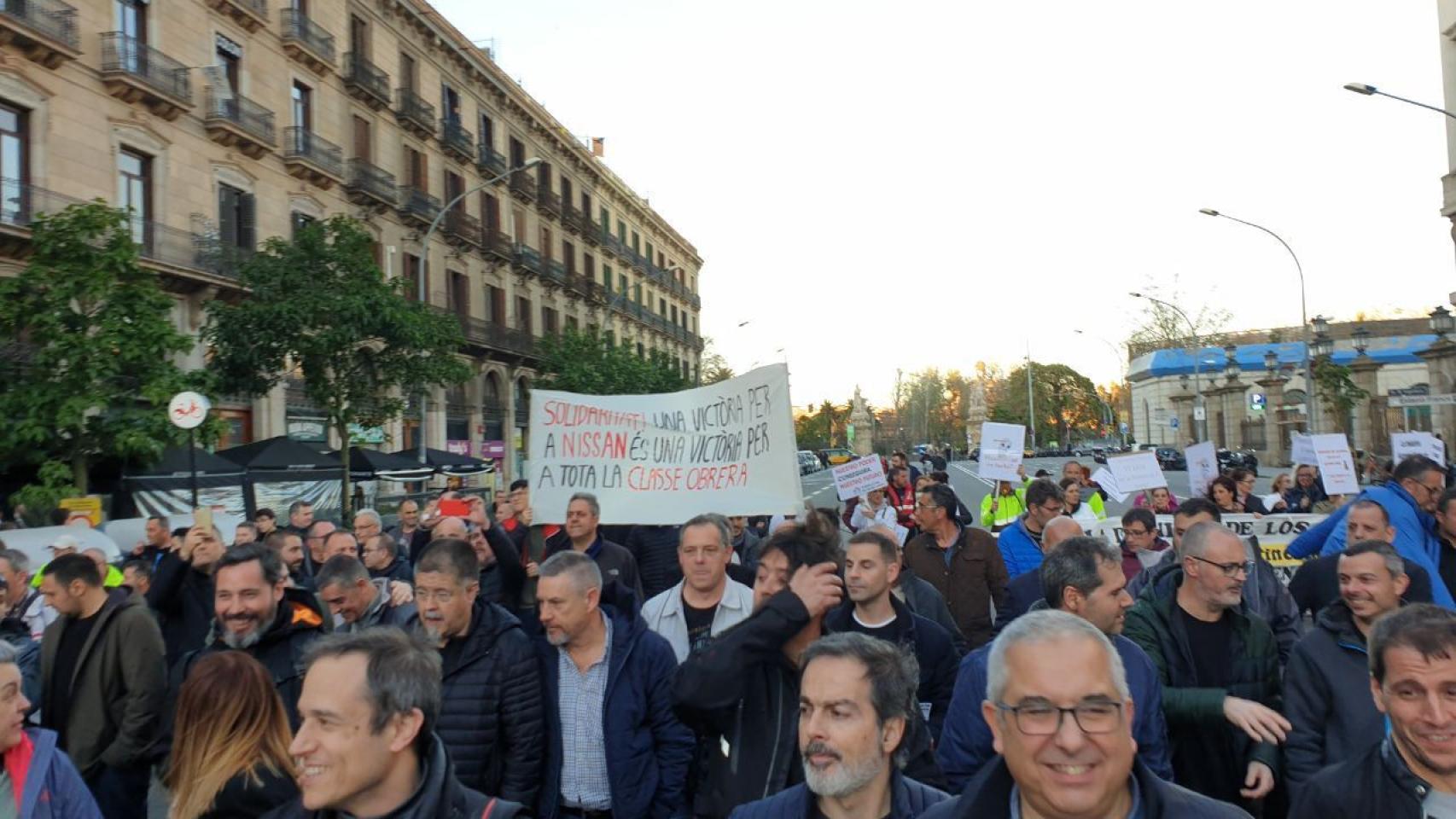 Manifestación de empleados de Nissan esta tarde en Barcelona / @ocrevolucion