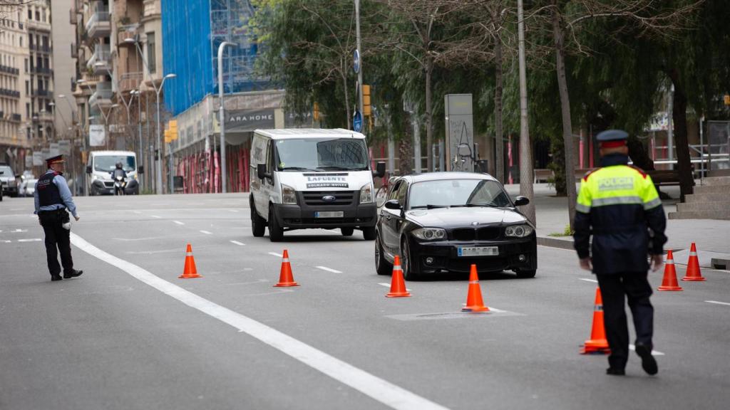 Control de tráfico de los Mossos d'Esquadra en Barcelona / EUROPA PRESS