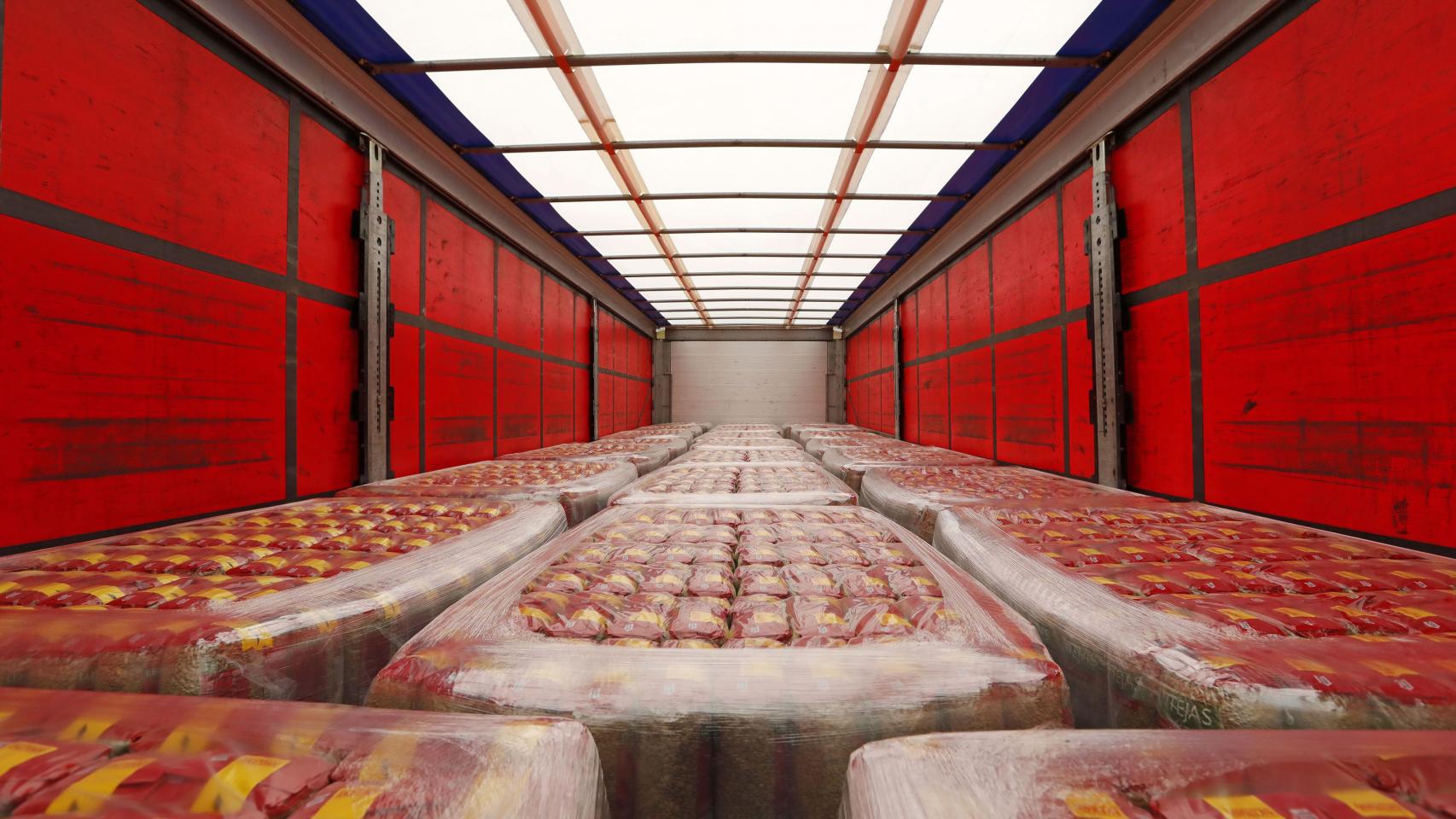 Donación hecha por Mercadona al Banco de Alimentos y a los comedores sociales de Barcelona / MERCADONA