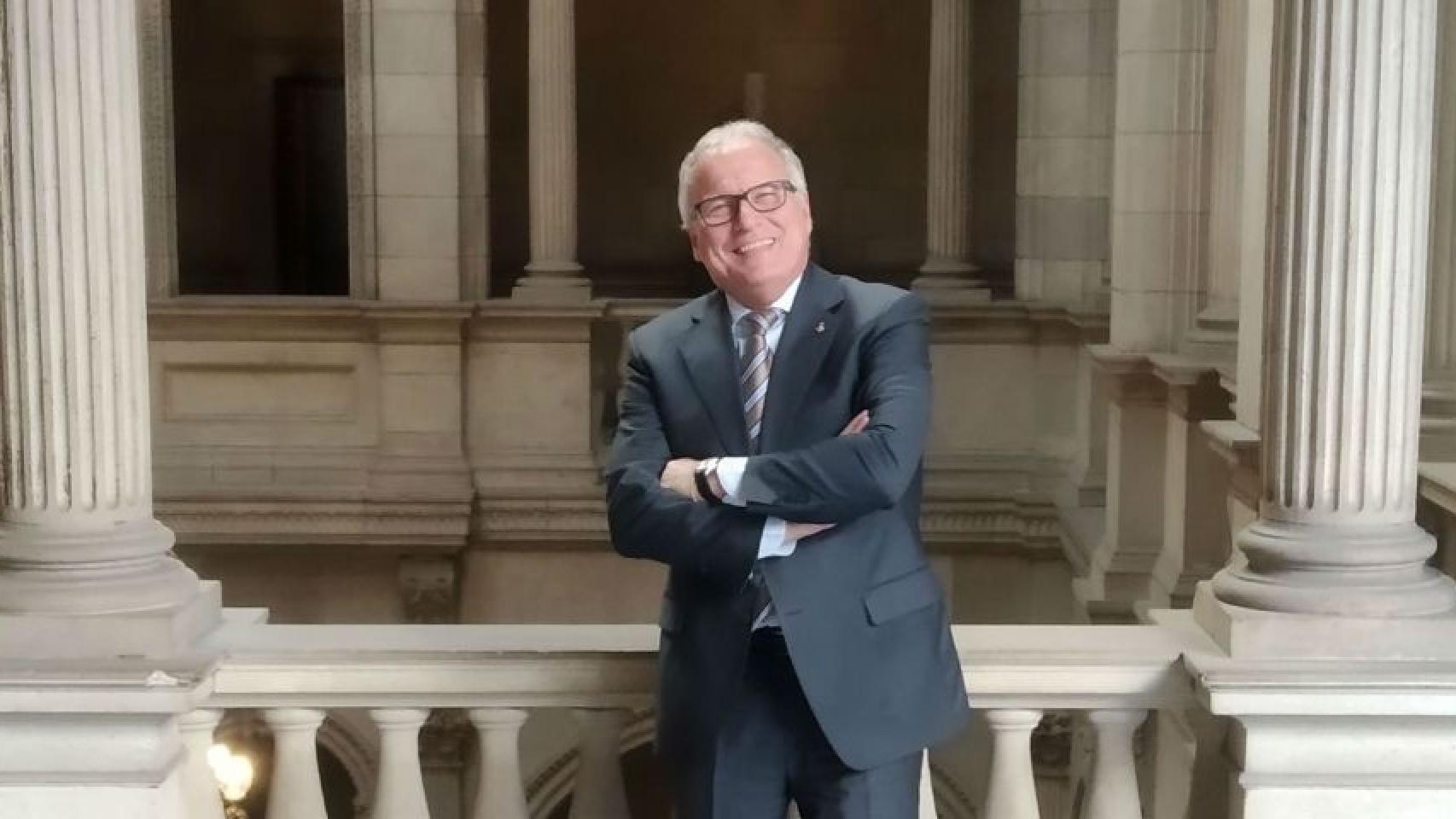 Josep Bou, en el Ayuntamiento de Barcelona / JORDI SUBIRANA