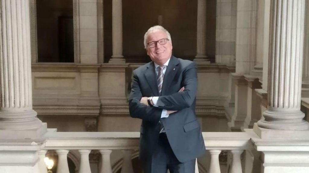 Josep Bou, en el Ayuntamiento de Barcelona / JORDI SUBIRANA
