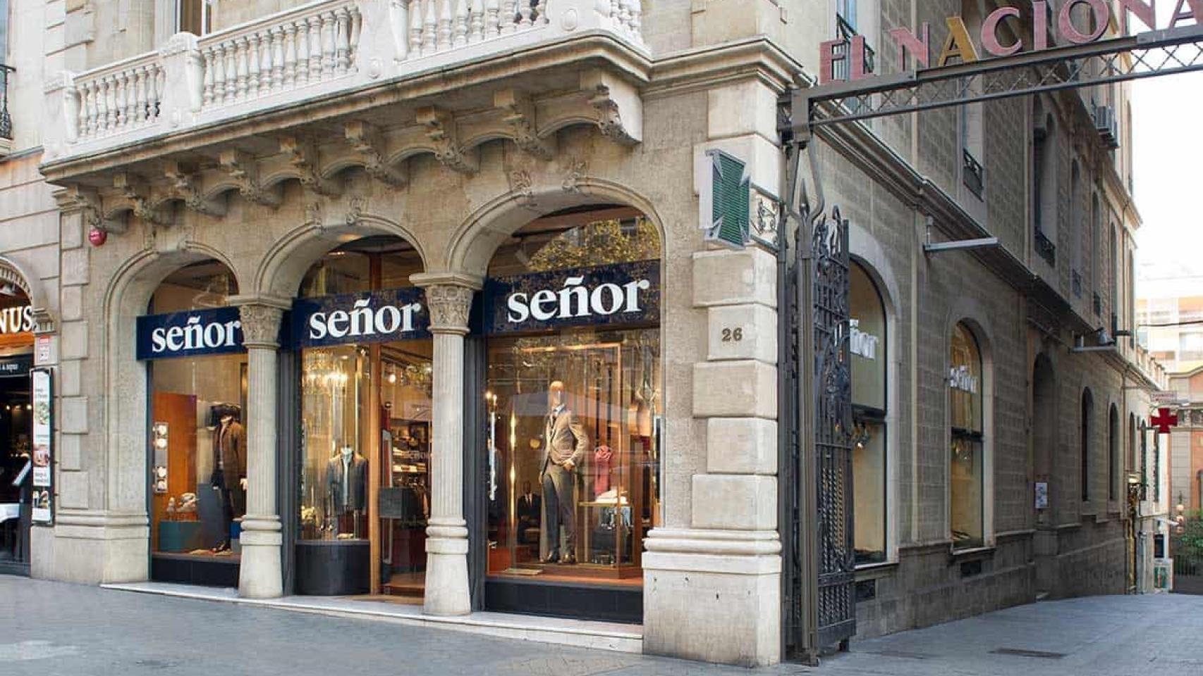 Establecimiento Señor en Barcelona, tienda insignia del multimarca masculino